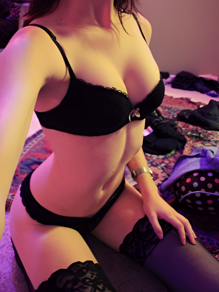 Бронислава привлекальеная девушка из Ельца цена от 1500 руб