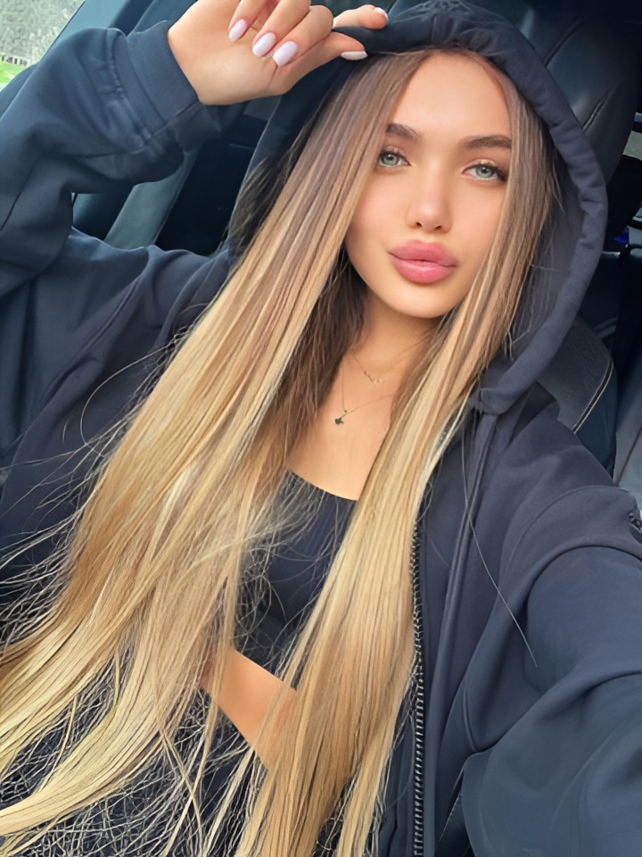 Оксана привлекальеная девушка из Ельца цена от 3000 руб