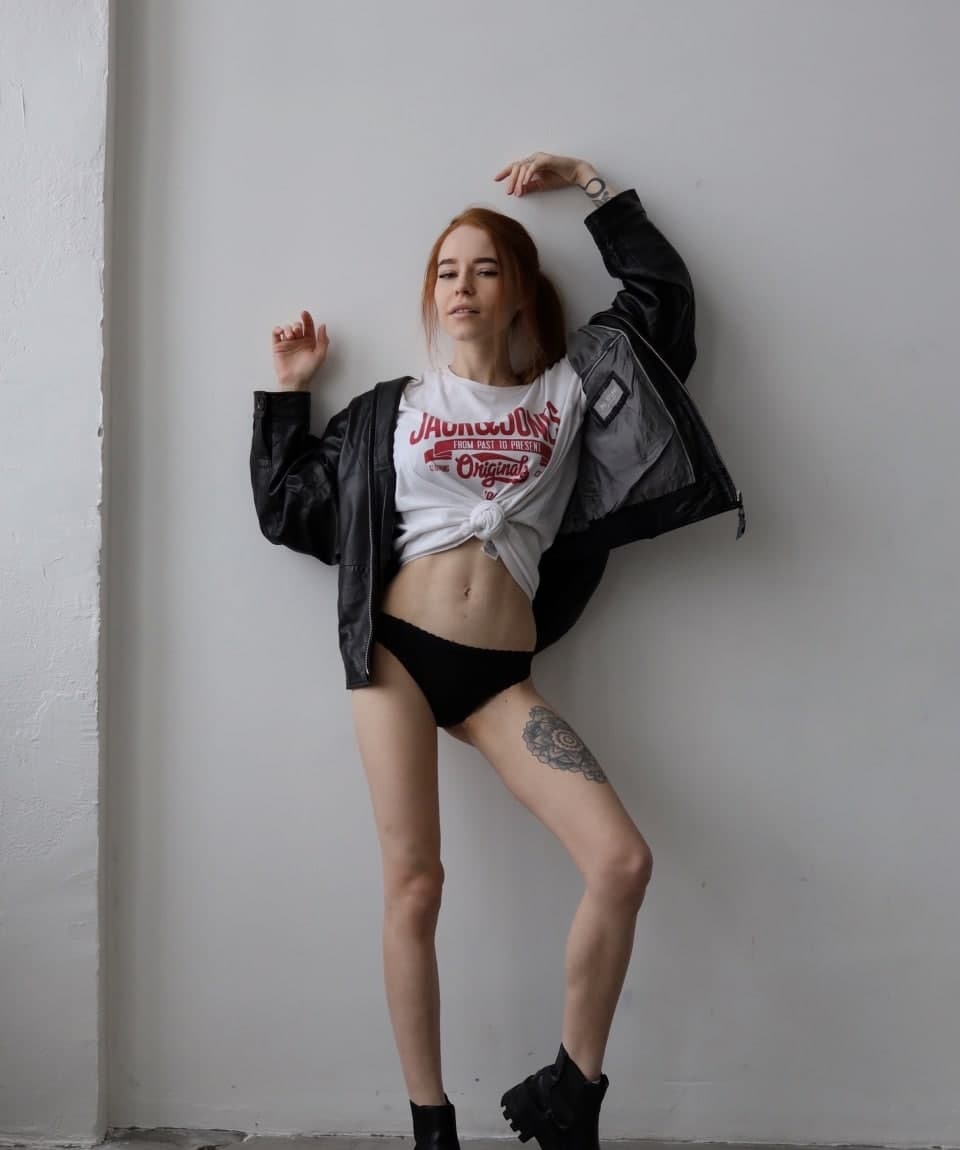 Анжелика привлекальеная девушка из Ельца цена от 3000 руб