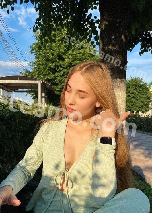 Милана привлекательная девушка из Ельца цена от 3000 руб