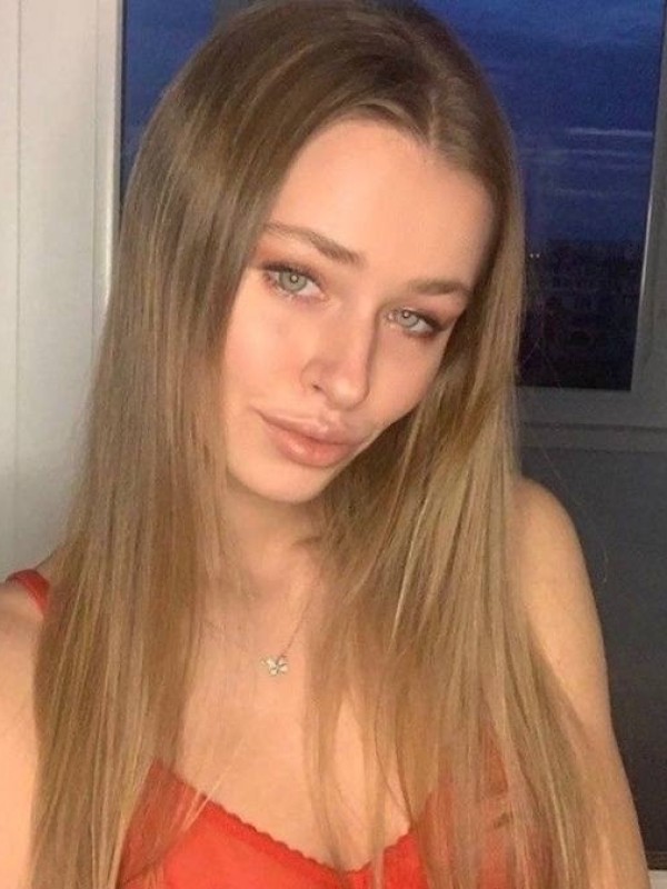 Лада привлекательная девушка из Ельца цена от 3000 руб